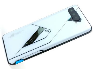 Asus ROG Phone 5 testé par NotebookCheck Asus ROG Phone 5 testé par NotebookCheck