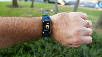 Fitbit Charge 5 testé par Android Central Fitbit Charge 5 testé par Android Central
