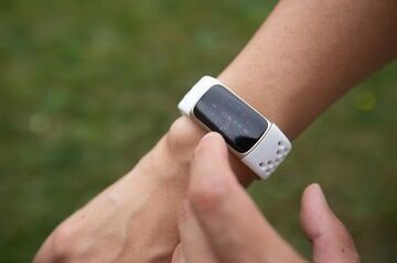 Fitbit Charge 5 testé par DigitalTrends Fitbit Charge 5 testé par DigitalTrends