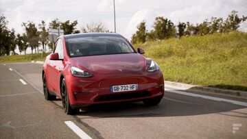 Tesla test par FrAndroid Tesla test par FrAndroid