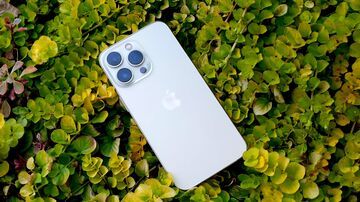 Apple iPhone 13 Pro test par Laptop Mag Apple iPhone 13 Pro test par Laptop Mag