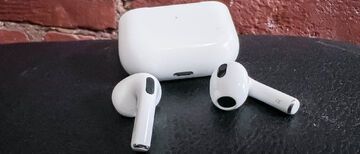 Apple AirPods 3 test par Laptop Mag