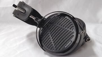 Audeze LCD-5 Review