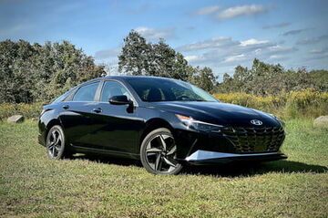 Hyundai Elantra Limited test par DigitalTrends