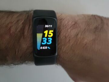 Tests Fitbit Charge 5