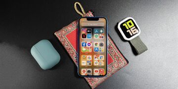 Apple iPhone 13 Mini reviewed by MUO
