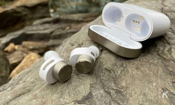 Bowers & Wilkins PI7 testé par KnowTechie Bowers & Wilkins PI7 testé par KnowTechie