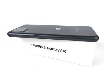 Samsung Galaxy A12 test par NotebookCheck