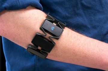 Test Myo Gesture Control Armband Test Myo Gesture Control Armband