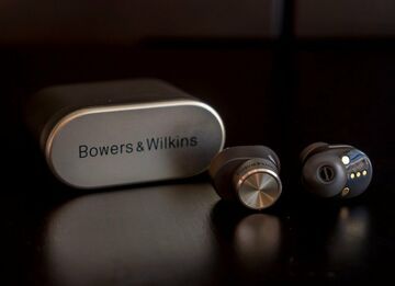 Bowers & Wilkins PI7 testé par Android Central Bowers & Wilkins PI7 testé par Android Central