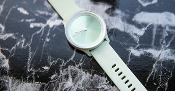 Garmin Vivomove Sport testé par The Verge Garmin Vivomove Sport testé par The Verge