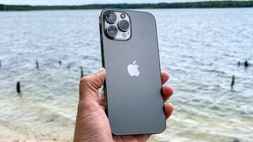 Apple iPhone 13 Pro Max test par Tom's Guide (US) Apple iPhone 13 Pro Max test par Tom's Guide (US)