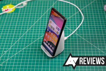 Google Pixel Stand 2 reviewed by Android Police