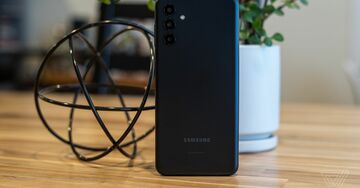 Samsung Galaxy A13 testé par The Verge Samsung Galaxy A13 testé par The Verge
