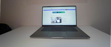 Dell Latitude 9520 test par Laptop Mag