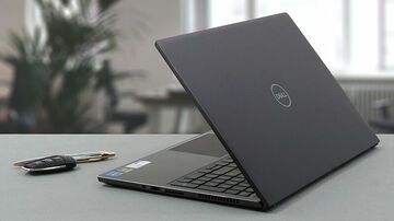 Dell Vostro 15 test par LaptopMedia Dell Vostro 15 test par LaptopMedia