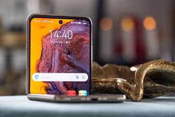Huawei P50 Pocket reviewed by Android Central Huawei P50 Pocket reviewed by Android Central