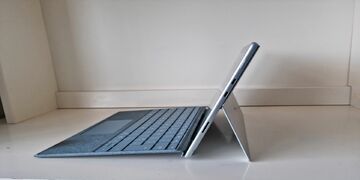 Microsoft Surface Pro 8 test par MUO