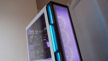 Corsair iCue 5000T testé par PCGamer Corsair iCue 5000T testé par PCGamer