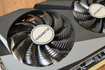 GeForce RTX 3050 test par Club386