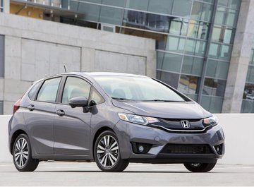 Honda Fit Review: 2 Ratings, Pros and Cons