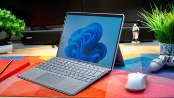 Microsoft Surface Pro 8 test par ComputerHoy