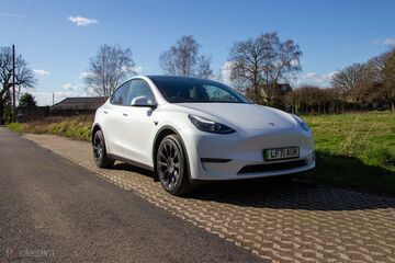 Tesla Model Y reviewed by Pocket-lint