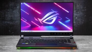 Asus ROG Strix Scar 15 test par ExpertReviews