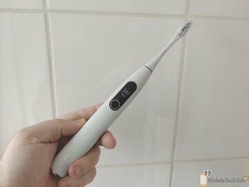 Oclean X Pro reviewed by MobileTechTalk