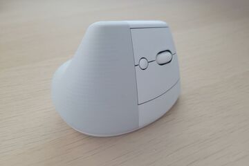 Logitech Lift testé par Journal du Geek Logitech Lift testé par Journal du Geek