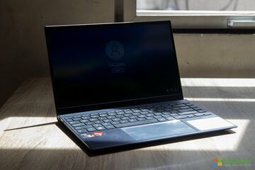 Asus ZenBook 13 reviewed by DAGeeks