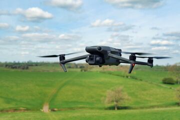 DJI Mavic 3 testé par Pocket-lint DJI Mavic 3 testé par Pocket-lint