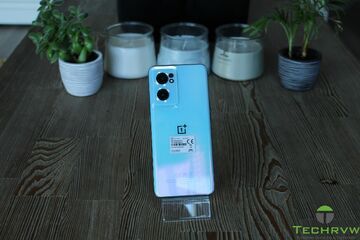 OnePlus Nord CE 2 testé par TechRVW OnePlus Nord CE 2 testé par TechRVW