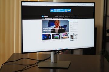 Dell UltraSharp 32 test par DigitalTrends Dell UltraSharp 32 test par DigitalTrends