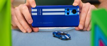 Realme GT Neo 3 testé par GSMArena Realme GT Neo 3 testé par GSMArena