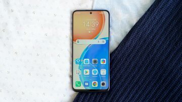 Honor X8 test par ExpertReviews