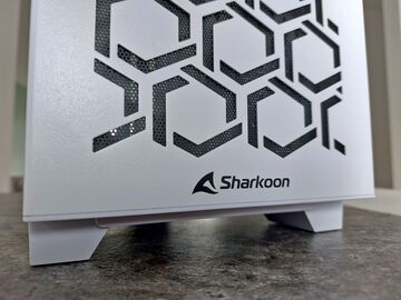 Sharkoon MS-Y1000 test par TechGaming Sharkoon MS-Y1000 test par TechGaming