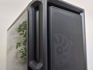 Corsair iCue 5000T test par TechGaming