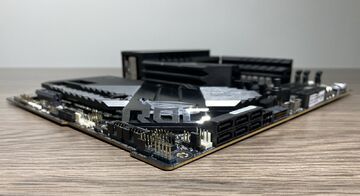 Asus ROG Maximus Z690 Apex Review