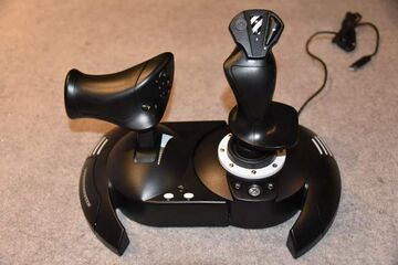 Test Thrustmaster T. Flight Full Kit X