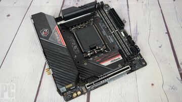 ASRock Z690 Phantom testé par PCMag ASRock Z690 Phantom testé par PCMag