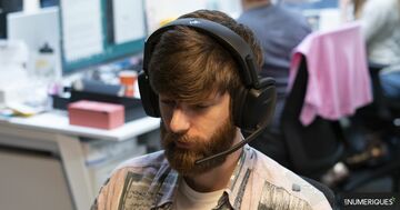 Roccat Syn Pro Air test par Les Numériques Roccat Syn Pro Air test par Les Numériques