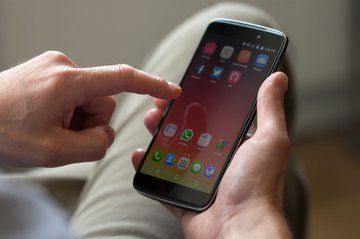 Alcatel OneTouch Idol 3 test par DigitalTrends