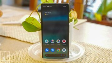 Review Google Pixel 6a by PCMag