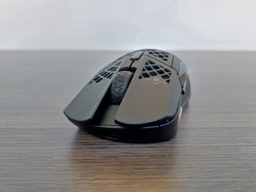 SteelSeries Aerox 5 testé par TechGaming SteelSeries Aerox 5 testé par TechGaming