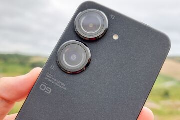 Asus Zenfone 9 testé par Geeknetic Asus Zenfone 9 testé par Geeknetic