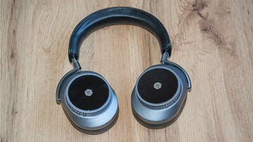 Master & Dynamic MW75 reviewed by ExpertReviews