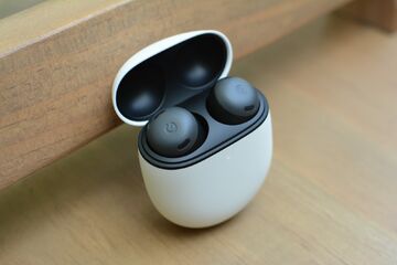 Google Pixel Buds Pro reviewed by Engadget