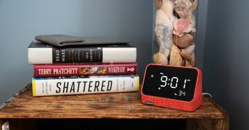 Lenovo Smart Clock Essential reviewed by The Verge