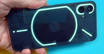 Nothing Phone 1 testé par TechStage Nothing Phone 1 testé par TechStage